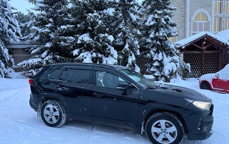 Toyota RAV4, 2020 год, 4 100 000 рублей, 4 фотография