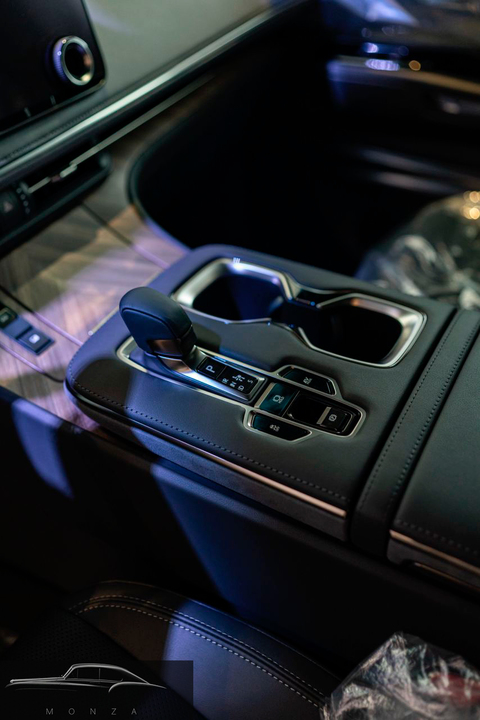 Lexus LM I, 2026 год, 24 000 000 рублей, 30 фотография