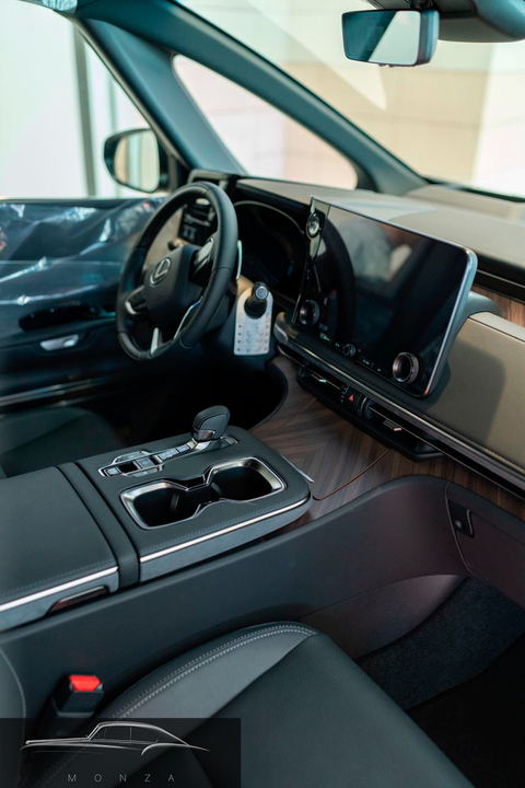 Lexus LM I, 2026 год, 24 000 000 рублей, 26 фотография