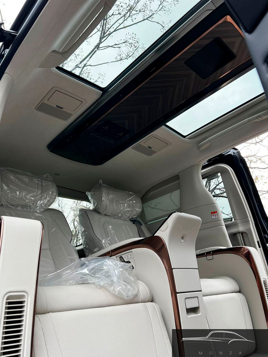 Lexus LM I, 2026 год, 24 000 000 рублей, 26 фотография