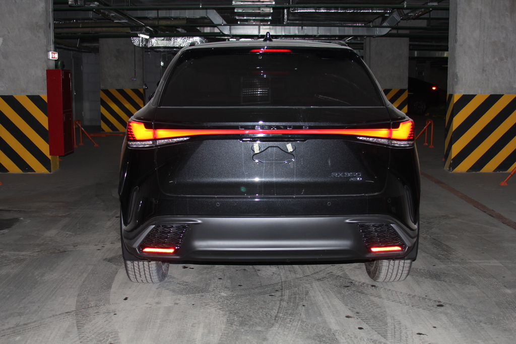 Lexus RX IV рестайлинг, 2026 год, 12 500 000 рублей, 6 фотография