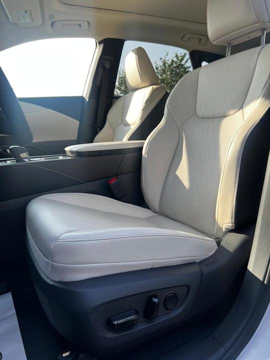 Lexus RX, 2026 год, 12 500 000 рублей, 17 фотография