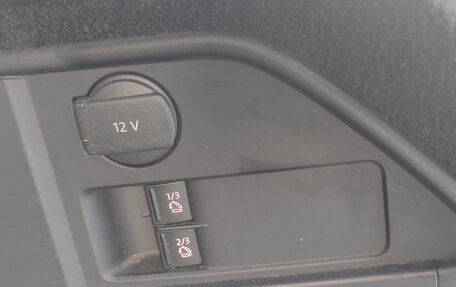 Volkswagen Touareg III, 2010 год, 2 000 000 рублей, 11 фотография