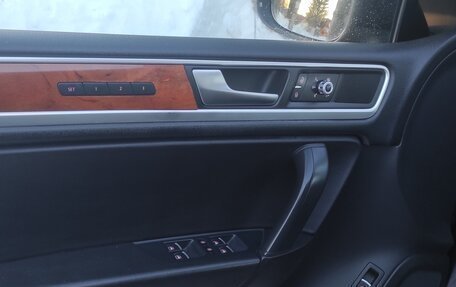 Volkswagen Touareg III, 2010 год, 2 000 000 рублей, 26 фотография