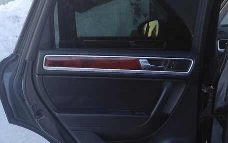 Volkswagen Touareg III, 2010 год, 2 000 000 рублей, 33 фотография