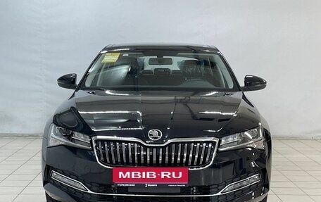 Skoda Superb III рестайлинг, 2025 год, 3 220 000 рублей, 3 фотография