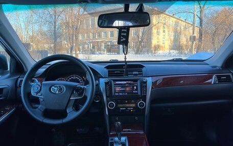 Toyota Camry, 2014 год, 1 790 000 рублей, 10 фотография