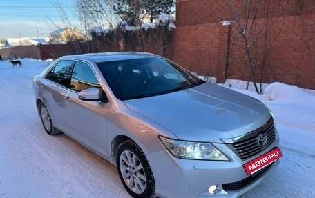 Toyota Camry, 2014 год, 1 790 000 рублей, 3 фотография