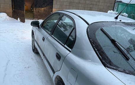 Mitsubishi Carisma I, 2001 год, 420 000 рублей, 3 фотография