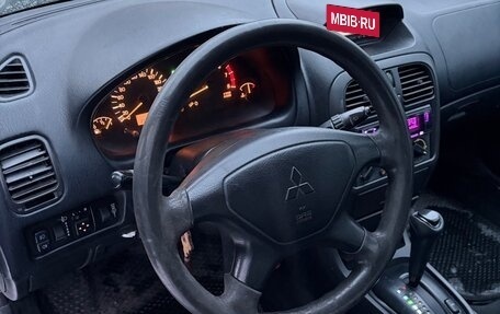 Mitsubishi Carisma I, 2001 год, 420 000 рублей, 7 фотография