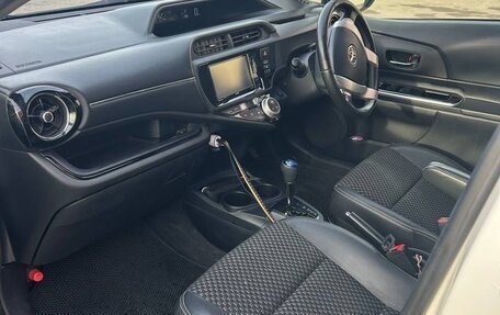 Toyota Aqua I, 2016 год, 1 050 000 рублей, 9 фотография