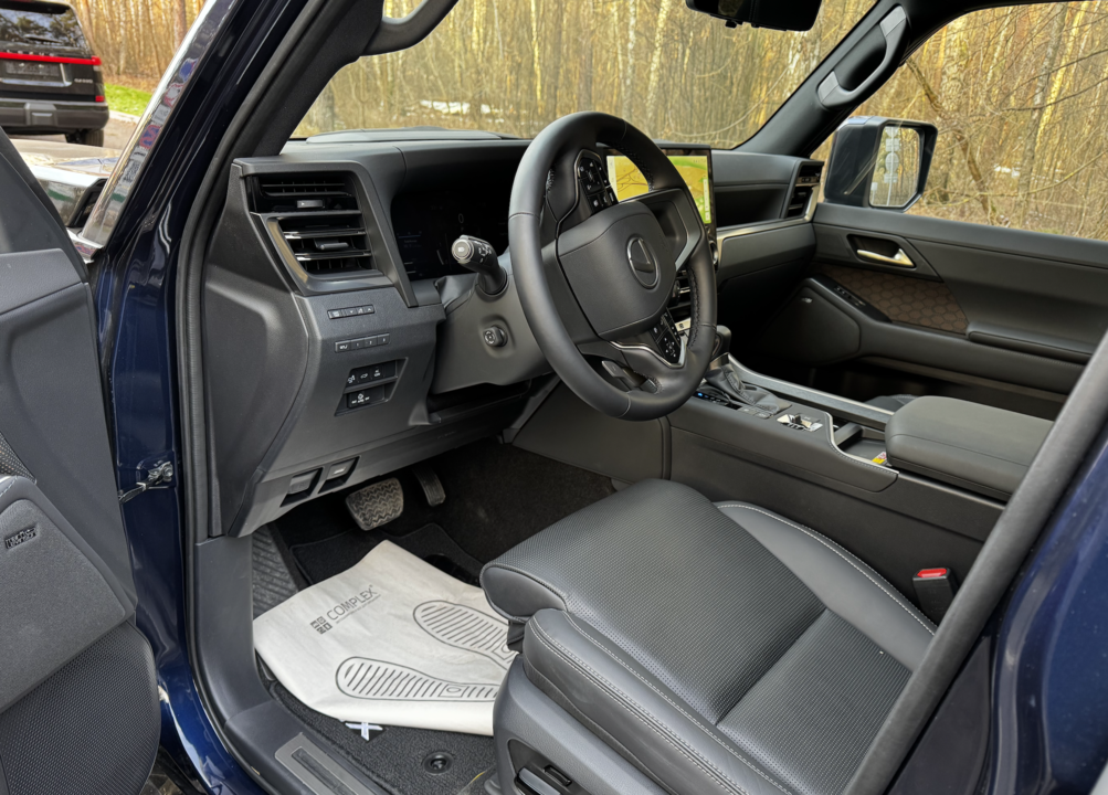 Lexus GX II рестайлинг 2, 2024 год, 15 000 000 рублей, 14 фотография