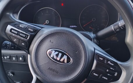 KIA Rio IV, 2018 год, 870 000 рублей, 9 фотография