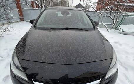 Opel Astra J, 2014 год, 900 000 рублей, 3 фотография