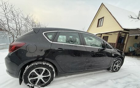 Opel Astra J, 2014 год, 900 000 рублей, 7 фотография