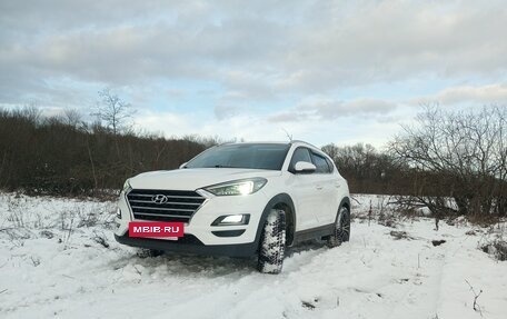Hyundai Tucson III, 2019 год, 2 300 000 рублей, 2 фотография