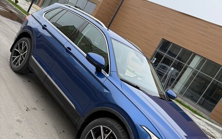 Volkswagen Tiguan II, 2020 год, 3 450 000 рублей, 6 фотография