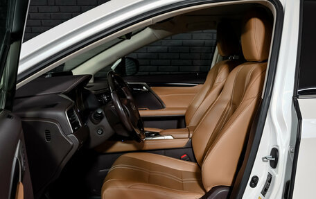 Lexus RX IV рестайлинг, 2017 год, 3 930 000 рублей, 9 фотография