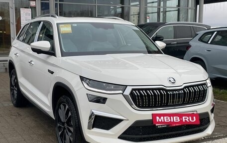 Skoda Kodiaq I, 2025 год, 4 750 000 рублей, 4 фотография