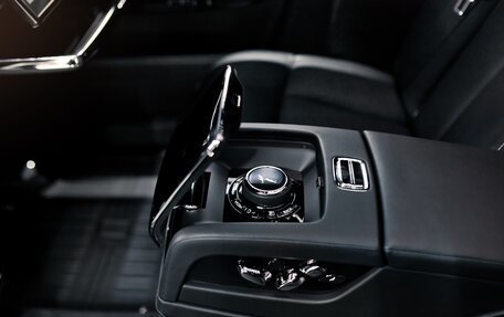 Rolls-Royce Phantom VIII, 2017 год, 42 000 000 рублей, 14 фотография