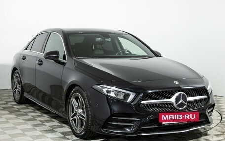 Mercedes-Benz A-Класс, 2019 год, 2 699 000 рублей, 3 фотография