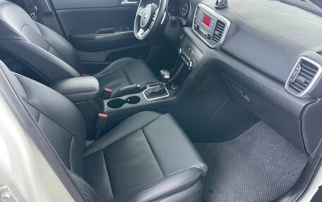 KIA Sportage IV рестайлинг, 2020 год, 1 830 000 рублей, 12 фотография