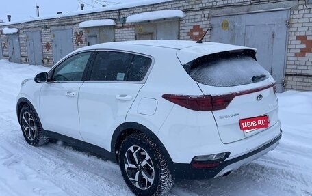 KIA Sportage IV рестайлинг, 2020 год, 1 830 000 рублей, 4 фотография