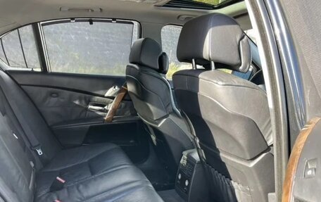 BMW 5 серия, 2005 год, 750 000 рублей, 9 фотография