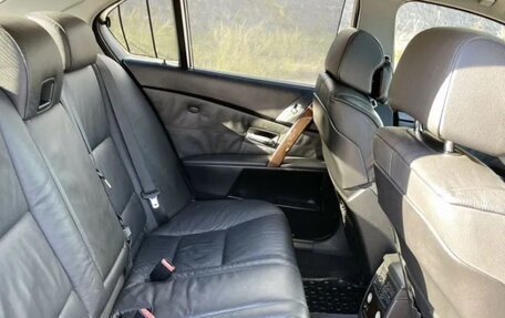 BMW 5 серия, 2005 год, 750 000 рублей, 12 фотография