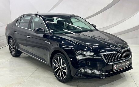 Skoda Superb III рестайлинг, 2025 год, 3 279 000 рублей, 3 фотография