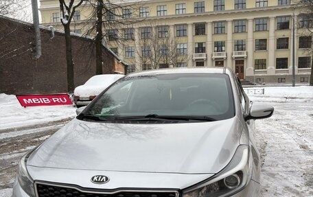 KIA Cerato III, 2019 год, 900 000 рублей, 1 фотография