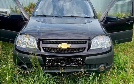 Chevrolet Niva I рестайлинг, 2012 год, 510 000 рублей, 1 фотография