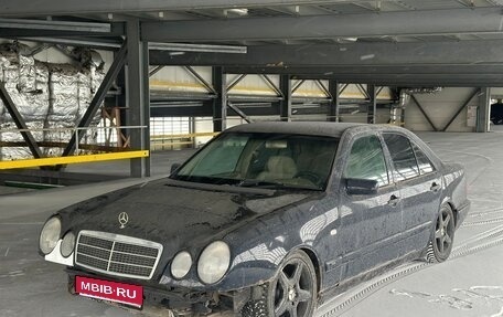 Mercedes-Benz E-Класс, 1998 год, 150 000 рублей, 1 фотография