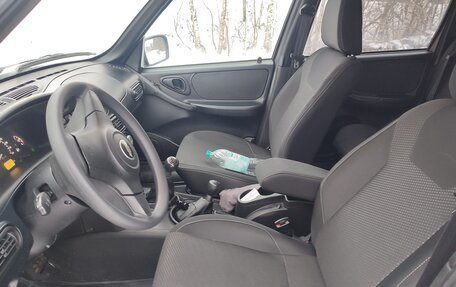 Chevrolet Niva I рестайлинг, 2018 год, 730 000 рублей, 6 фотография