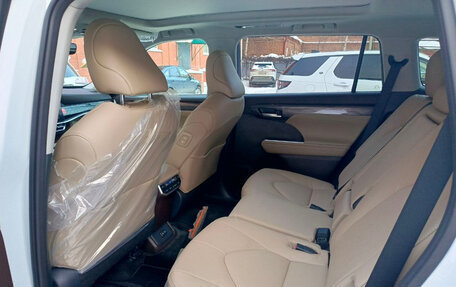 Toyota Highlander, 2025 год, 6 050 000 рублей, 9 фотография