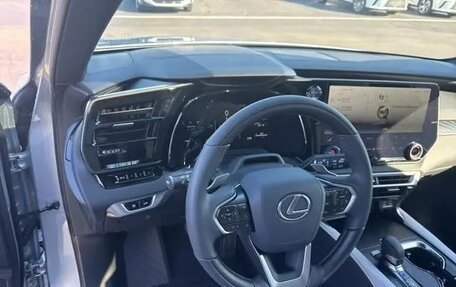 Lexus RX IV рестайлинг, 2025 год, 9 000 000 рублей, 19 фотография