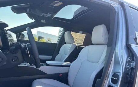 Lexus RX IV рестайлинг, 2025 год, 9 000 000 рублей, 17 фотография