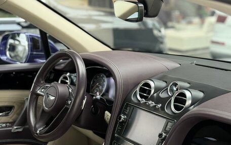 Bentley Bentayga I, 2016 год, 8 800 000 рублей, 9 фотография