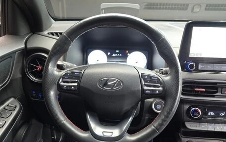 Hyundai Kona I, 2023 год, 1 620 000 рублей, 6 фотография