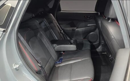 Hyundai Kona I, 2023 год, 1 620 000 рублей, 10 фотография