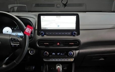 Hyundai Kona I, 2023 год, 1 620 000 рублей, 12 фотография