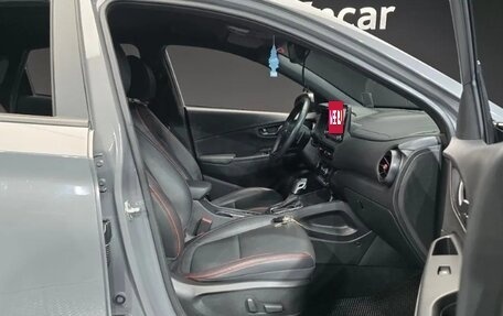 Hyundai Kona I, 2023 год, 1 620 000 рублей, 9 фотография