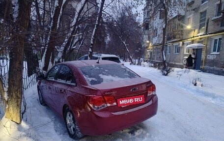 Chevrolet Cruze II, 2010 год, 600 000 рублей, 2 фотография