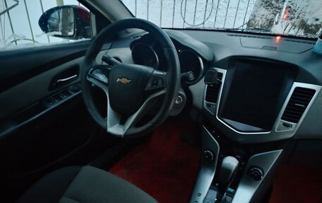 Chevrolet Cruze II, 2010 год, 600 000 рублей, 7 фотография