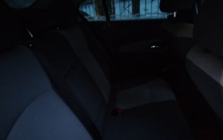 Chevrolet Cruze II, 2010 год, 600 000 рублей, 8 фотография