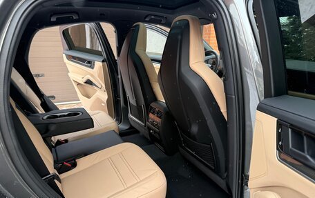 Porsche Cayenne III, 2025 год, 18 000 000 рублей, 13 фотография