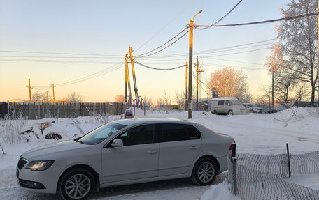 Skoda Superb III рестайлинг, 2014 год, 1 050 000 рублей, 4 фотография