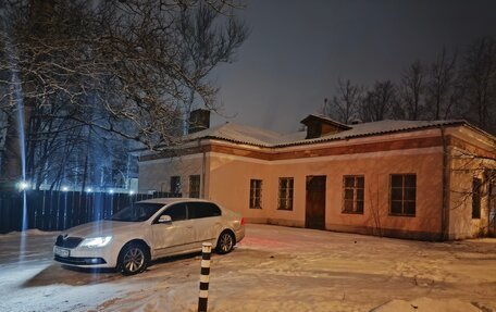 Skoda Superb III рестайлинг, 2014 год, 1 050 000 рублей, 5 фотография