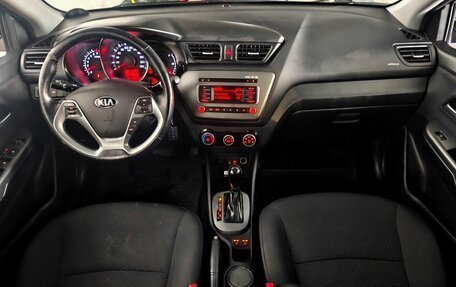 KIA Rio III рестайлинг, 2015 год, 1 020 000 рублей, 10 фотография