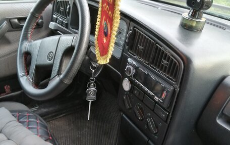 Volkswagen Passat B3, 1988 год, 180 000 рублей, 4 фотография